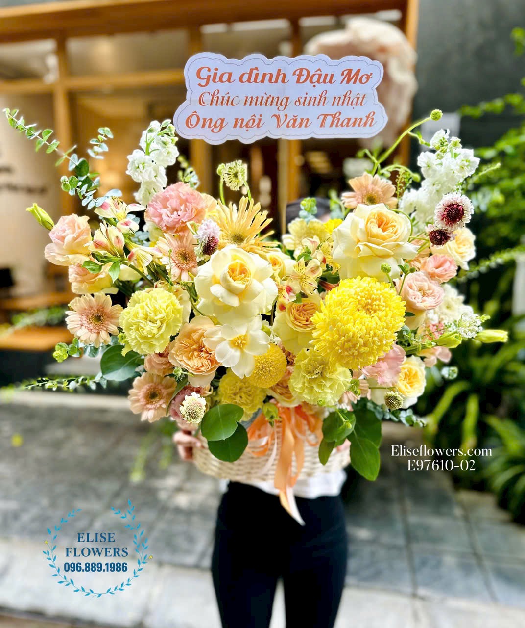 Lẵng hoa tone vàng chúc mừng ngày Báo chí Cách mạng Việt Nam 21/06 | Lẵng hoa đẹp chúc mừng tại Hà Nội