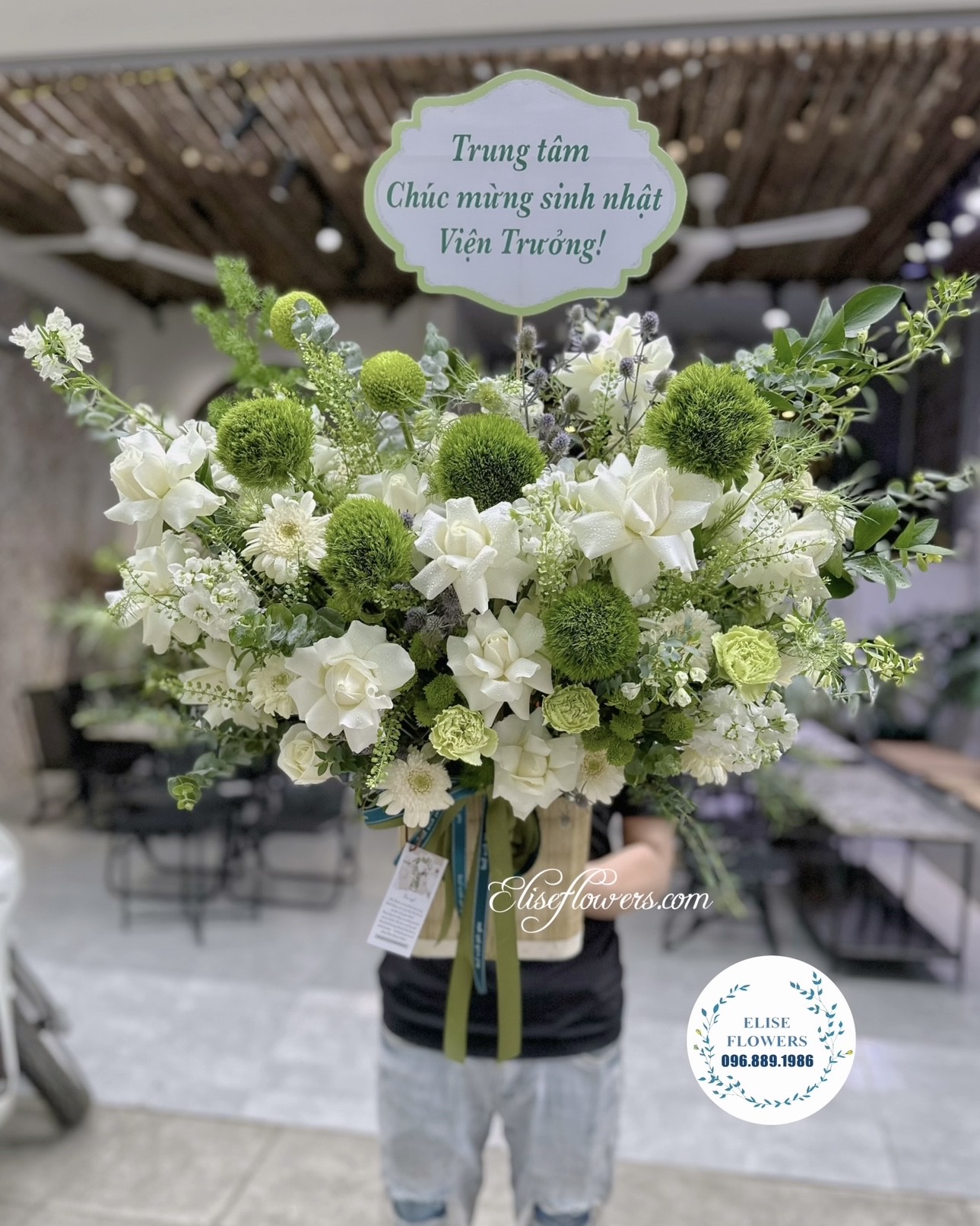 Lẵng hoa sinh nhật sếp màu xanh lá. Hoa sinh nhật chủ tịch, lãnh đạo, đối tác sang trọng