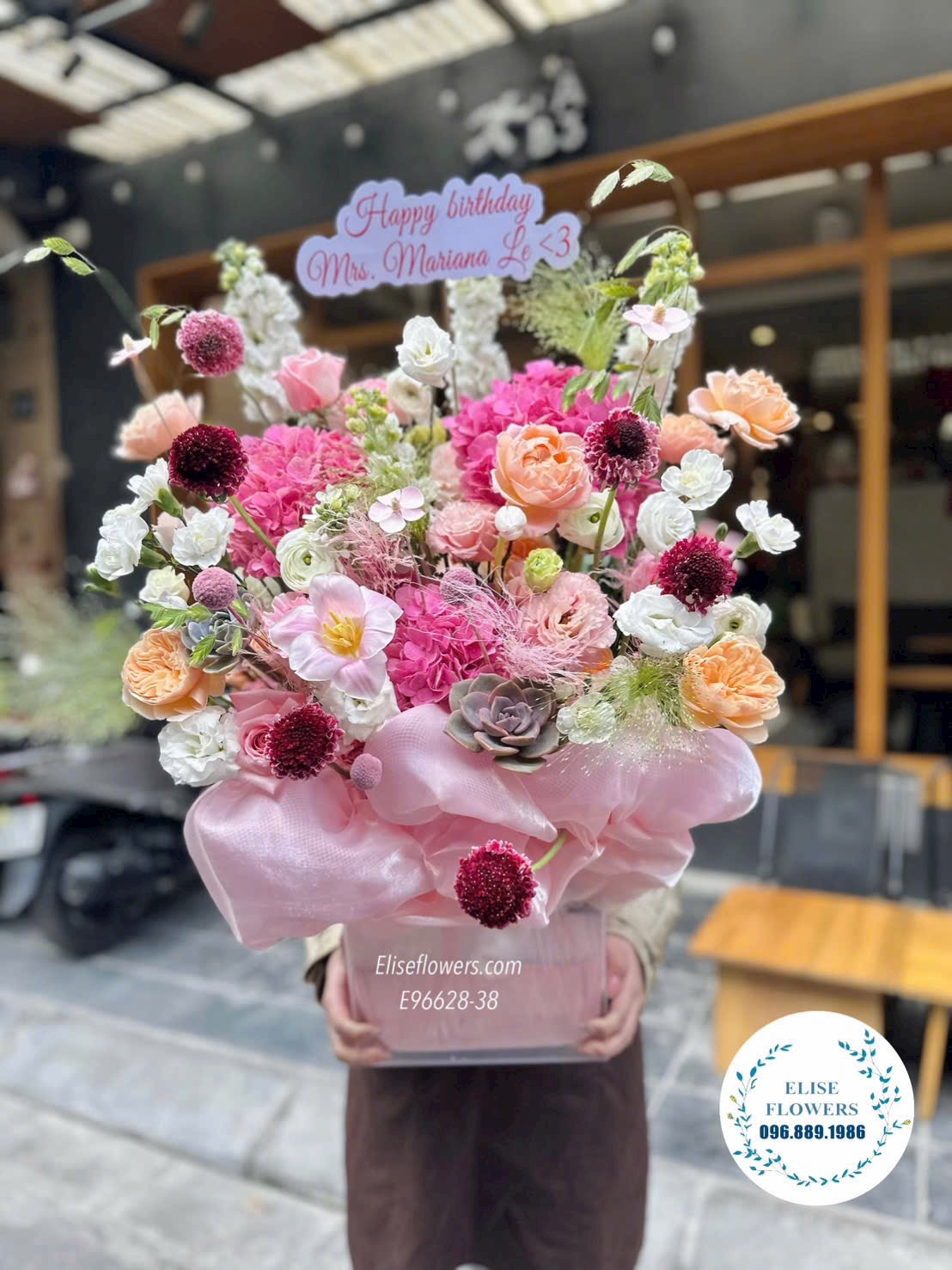 Hoa tạng sinh nhật mẹ. Đặt lẵng hoa ngọt ngào, tinh tế chúc mừng sinh nhật, Điện hoa Hà Nội Eliseflowers