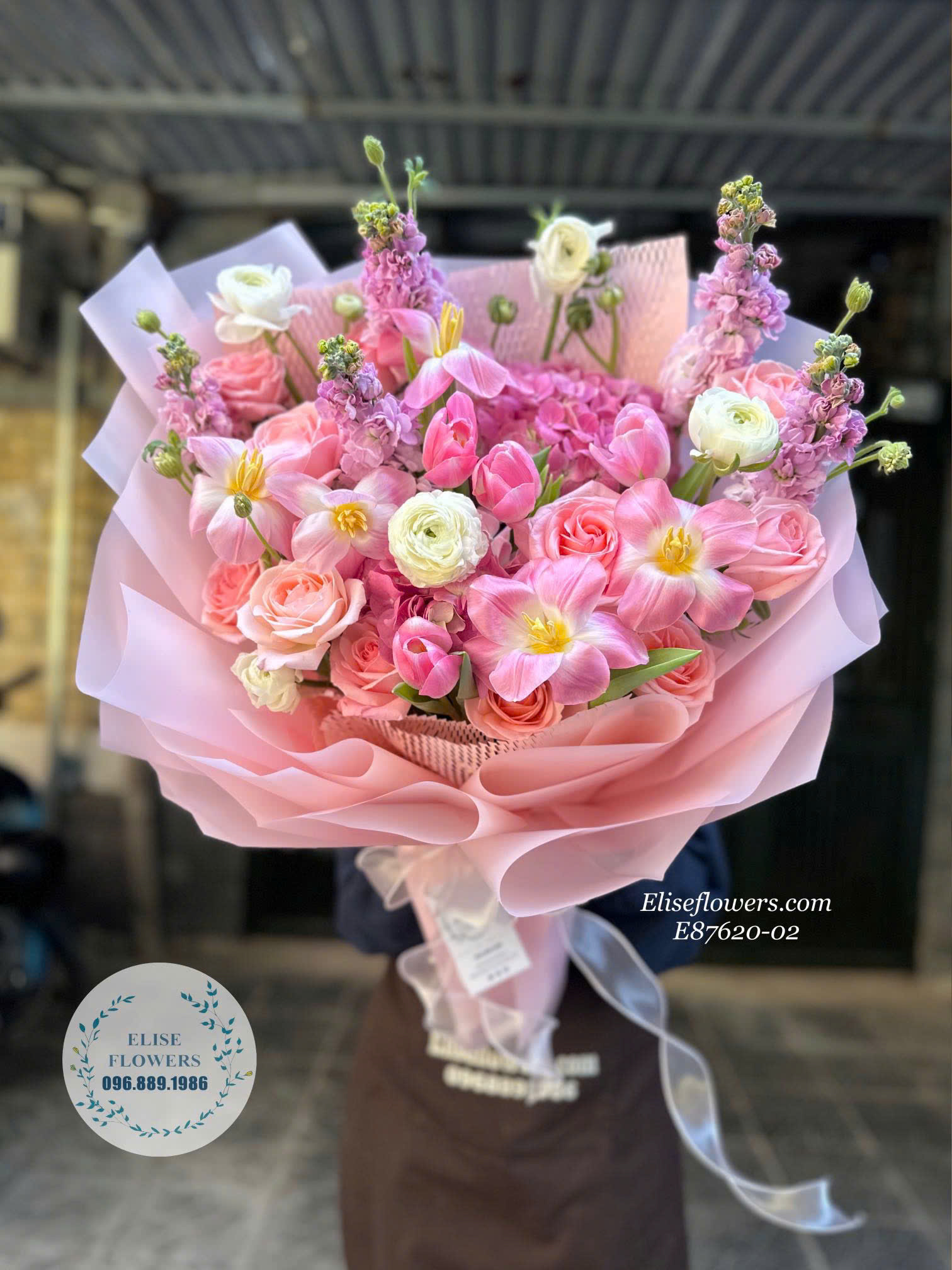 Cửa hàng hoa tươi nhập khẩu Hà Nội, Elise Flowers. Uy tín, đẳng cấp, chất lượng hàng đầu tại Hà Nội.