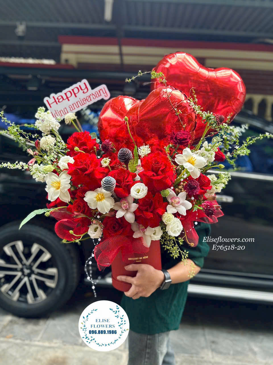Đặt mua hộp hoa kỷ niệm ngày cưới tại Hà Nội. Điện hoa kỷ niệm ngày cưới