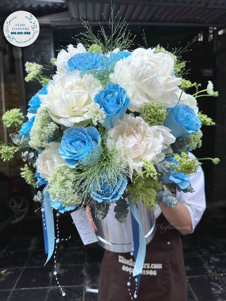 Dat-mua-hoa-tang-sinh-nhat-chong-yeu-Dien-hoa-sinh-nhat-chong-yeu-cao-cap-tai-quan-Dong-Da-Ha-Noi