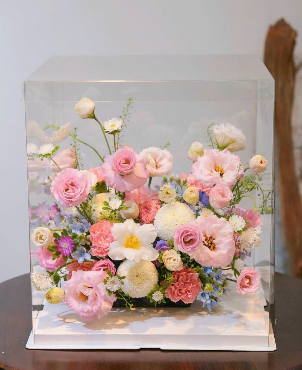 Hop-hoa-tuoi-trong-suot-Mau-hoa-tuoi-Ha-Noi-Dien-hoa-tuoi-Ha-Noi