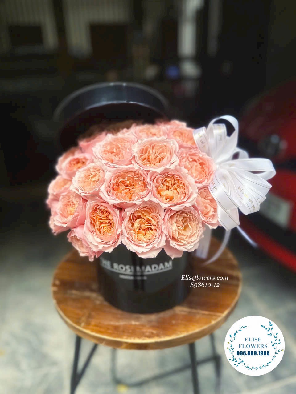 Hộp hoa Juliet cao cấp chúc mưng sinh nhật mẹ. Shop hoa tươi Eliseflowers