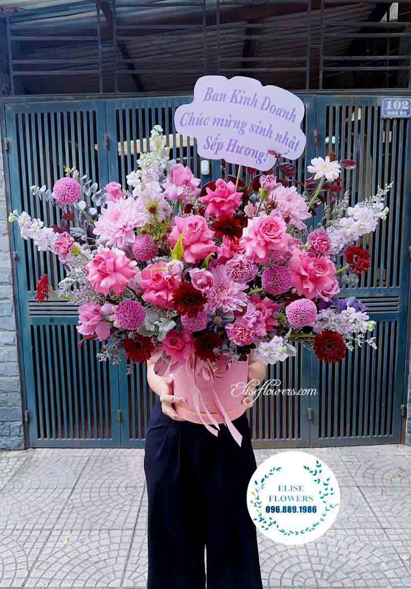 Hộp hoa tím hồng sang chảnh chúc mừng sinh nhật sếp nữ | Hộp hoa tươi cao cấp tại Eliseflowers 