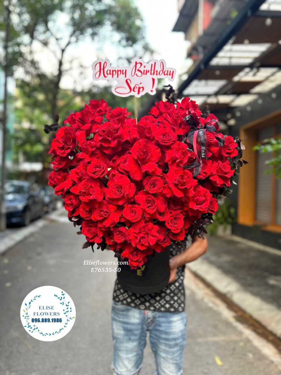 Hộp hoa hồng đỏ tặng sinh nhật mẹ ở Hà Nội. Đặt hoa hồng đỏ tặng sinh nhật mẹ ở Hà Nội