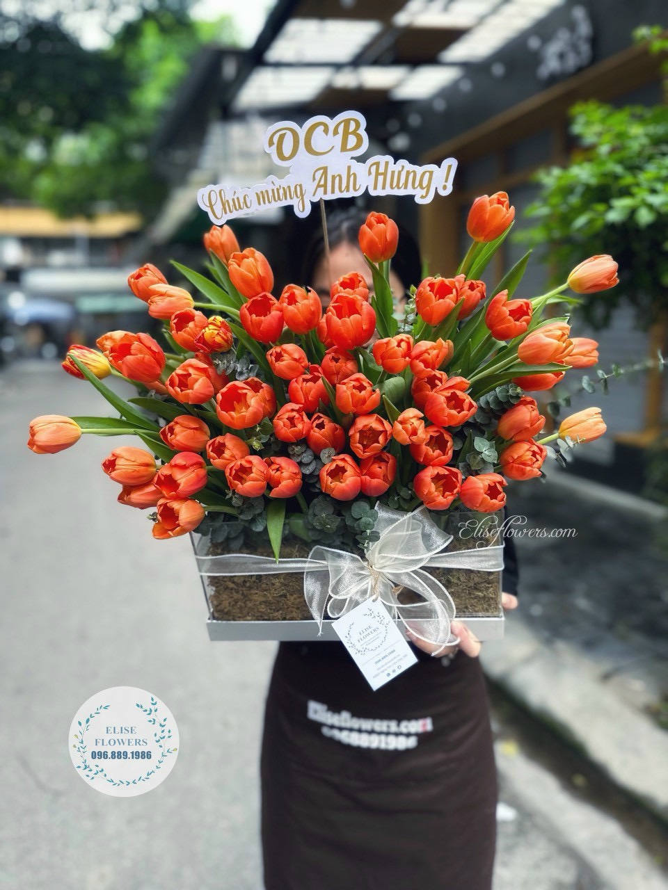 Hop-hoa-Tulip-cam-cao-cap-Dien-hoa-Tulip-dep-o-Ha-Noi-Dat-mua-hoa-Tulip-dep