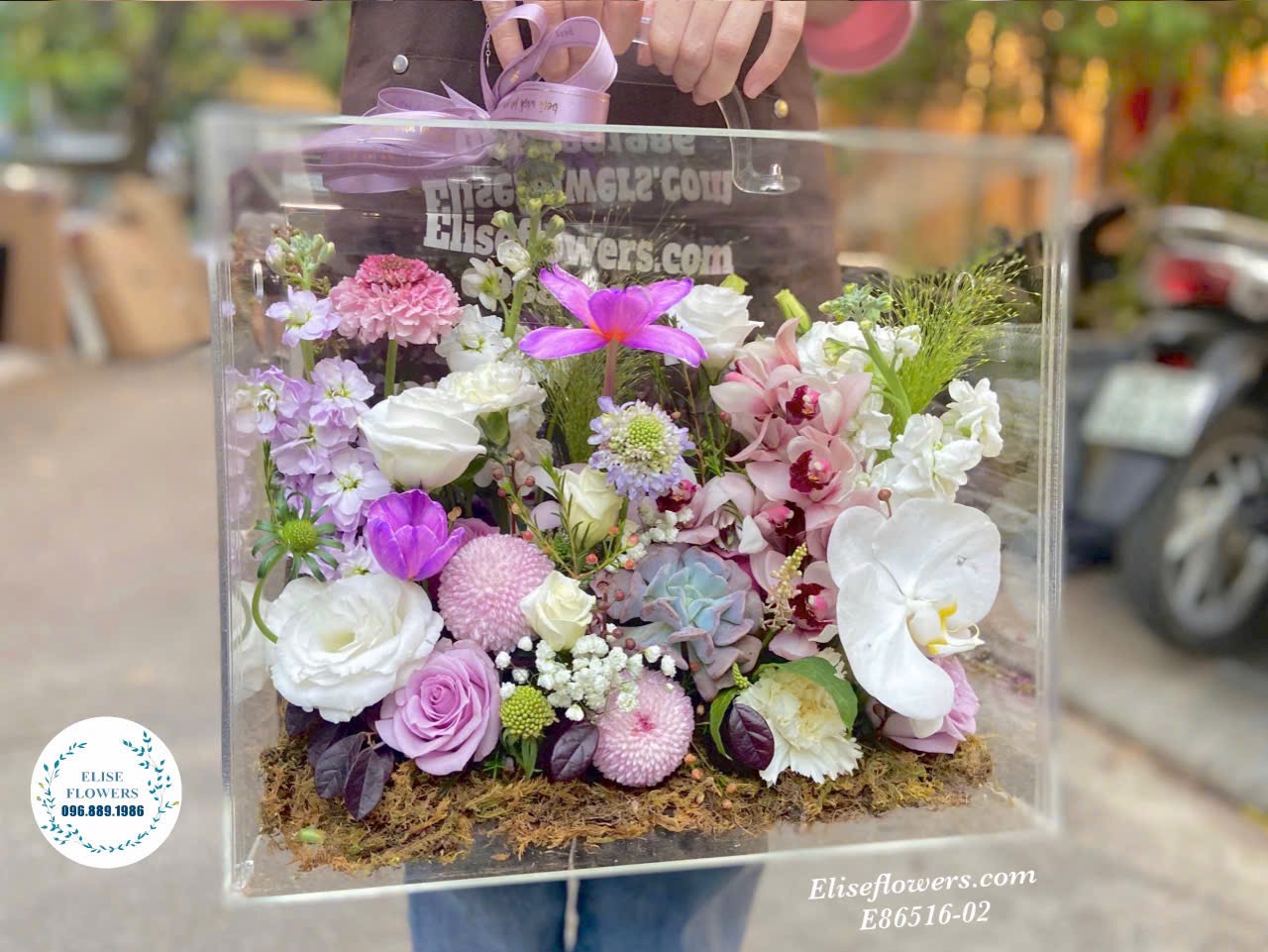 Hộp hoa tone tím chúc mừng sinh nhật. Shop hoa tươi Hà Nội Eliseflowers