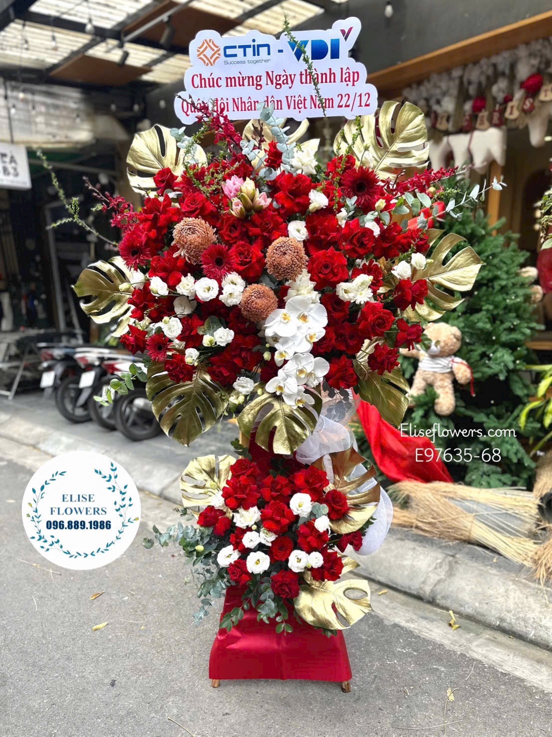 Hoa khai trương Hà Nội. kệhoa tone đỏ khai trương cao cấp, sang trọng