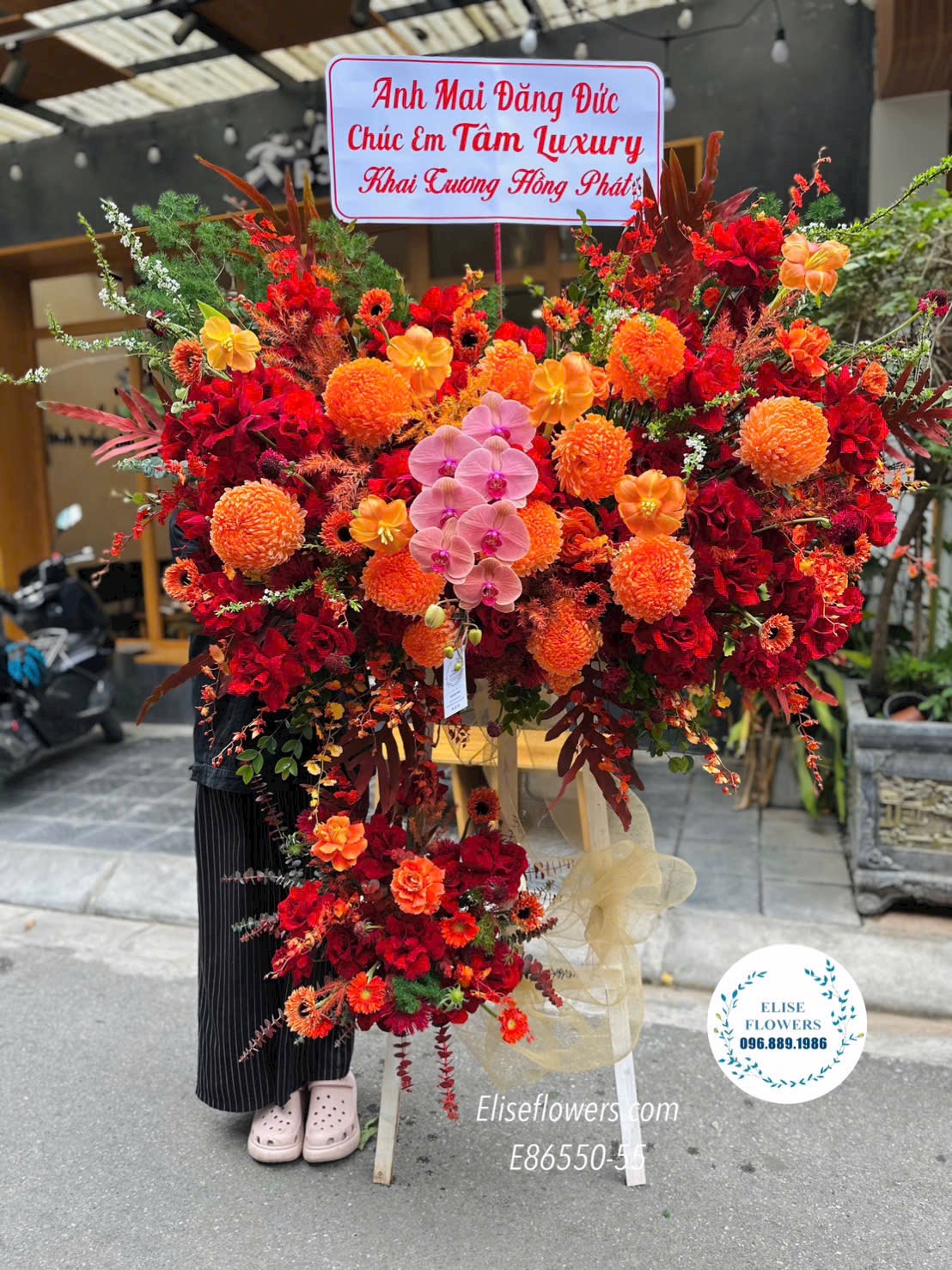 Kệ hoa chúc mừng sự kiện. Hoa sinh nhật công ty cao cấp. Điện hoa Hà Nội Eliseflowers