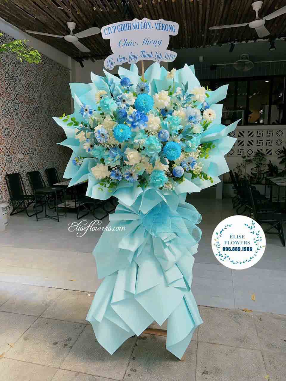 Ke-hoa-chuc-mung-su-kien-hoi-nghi-hoi-thao-sang-trong-thanh-lich-Dat-hoa-chuc-mung-su-kien-hoi-nghi-hoi-thao