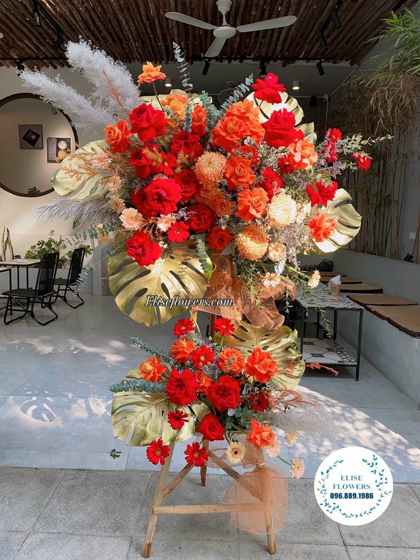 KỆ HOA KHAI TRƯƠNG ĐẸP - LẴNG HOA KHAI TRƯƠNG ĐẸP TẠI CÂUF GIẤY - HÀ NỘI