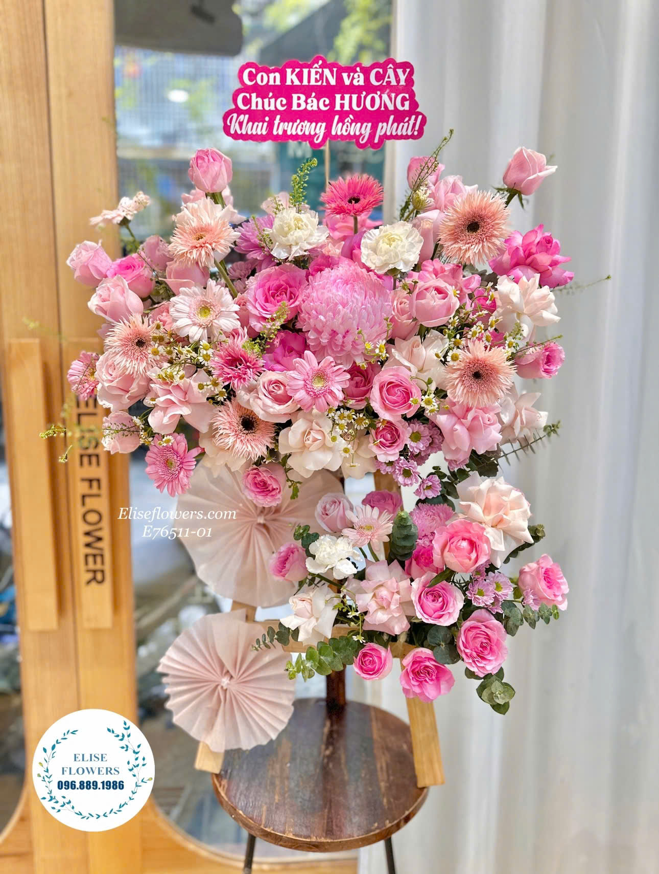 Kệ hoa mini chúc mừng khai trương ở Hà Nội . Kệ hoa mini màu hồng đẹp tặng khai trương ở Hà Nội.