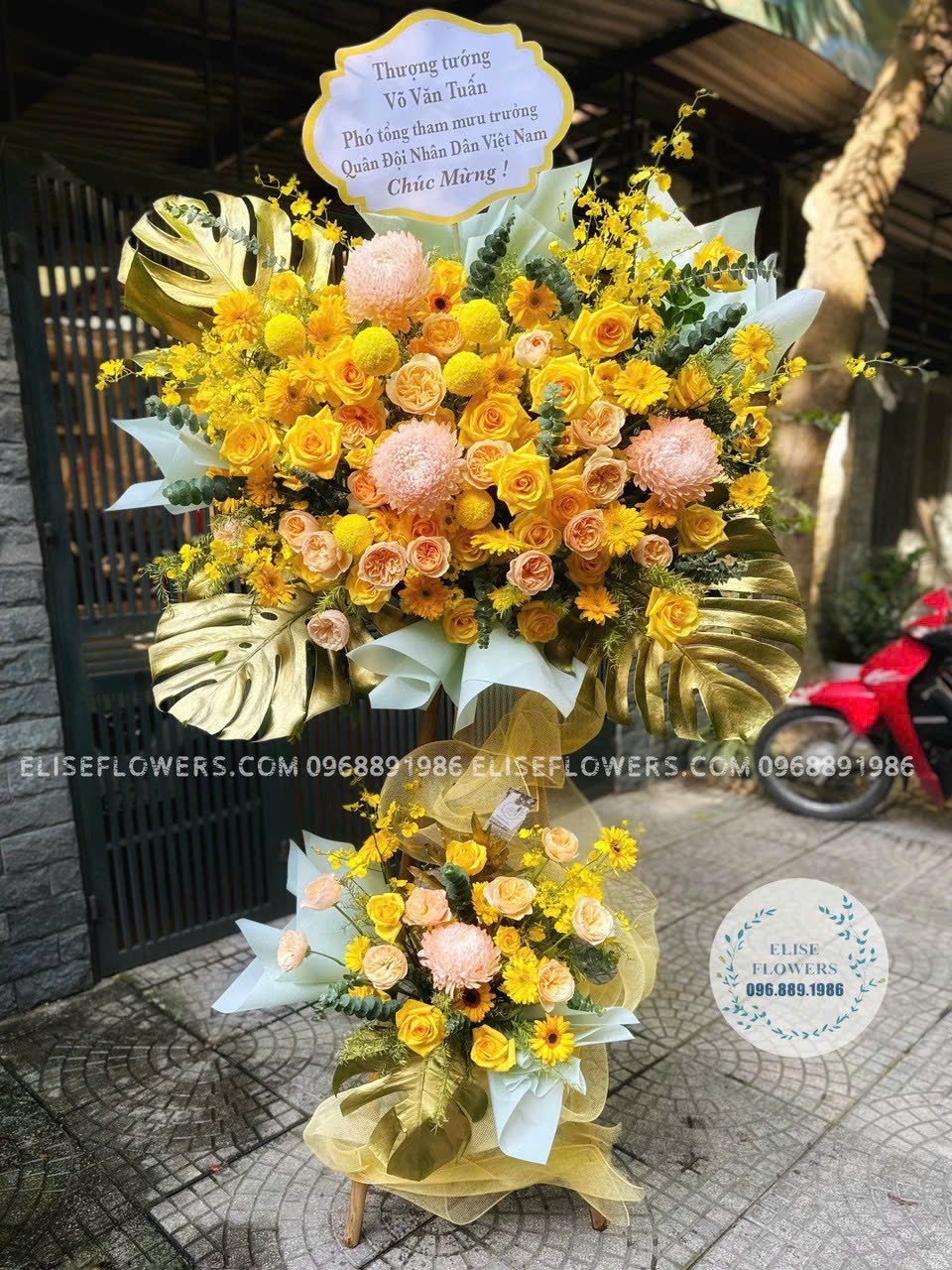 Mẫu kệ hoa khai trương cao cấp - Kệ hoa khai trương màu vàng chúc mừng Đại Cát Đại Lợi
