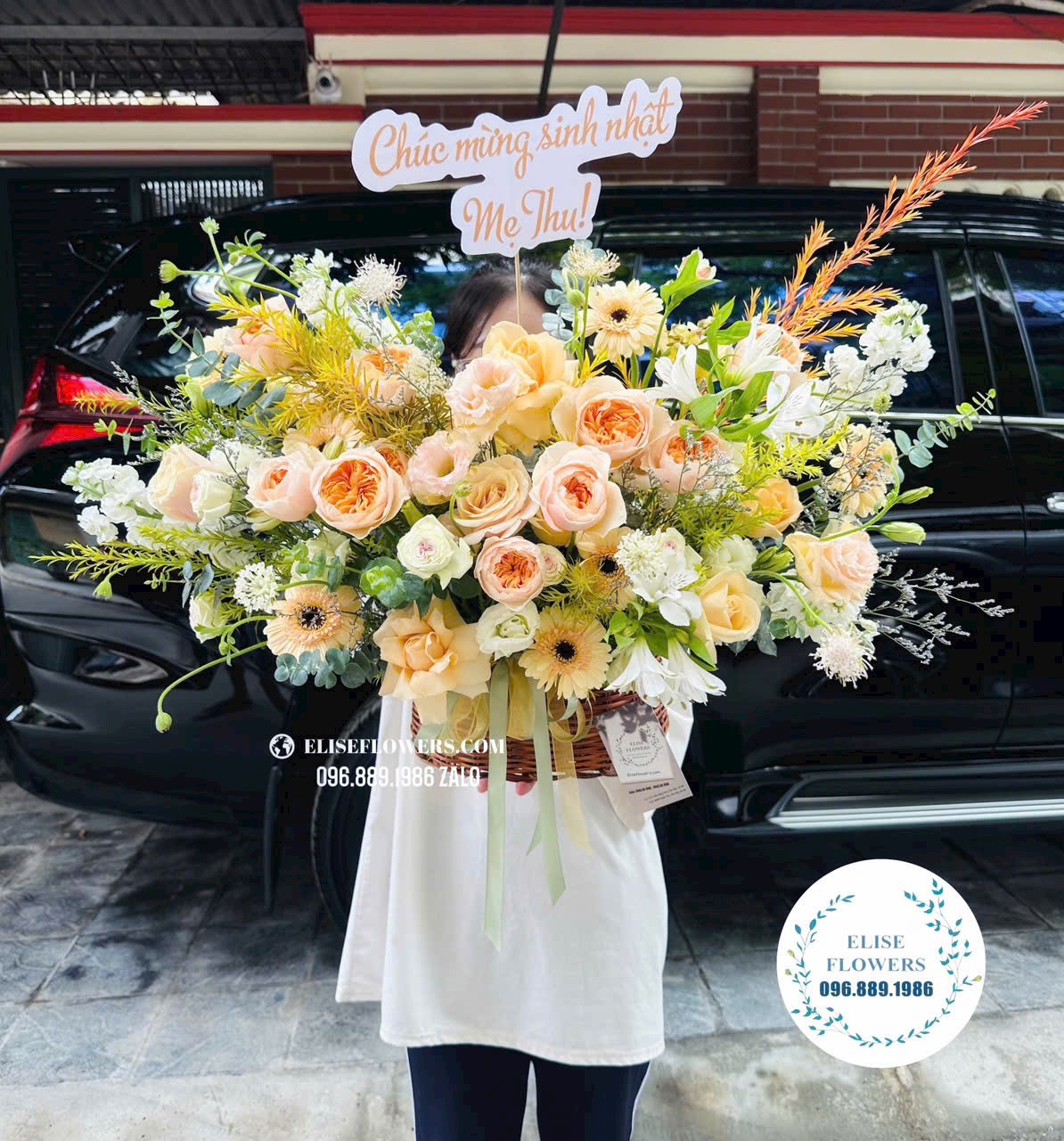 Lang-hoa-chuc-mung-ngay-Truyen-thong-Luat-su-Viet-Nam-10-10-Dat-hoa-chuc-mung-dep-HOA-TUOI-HA-NOI