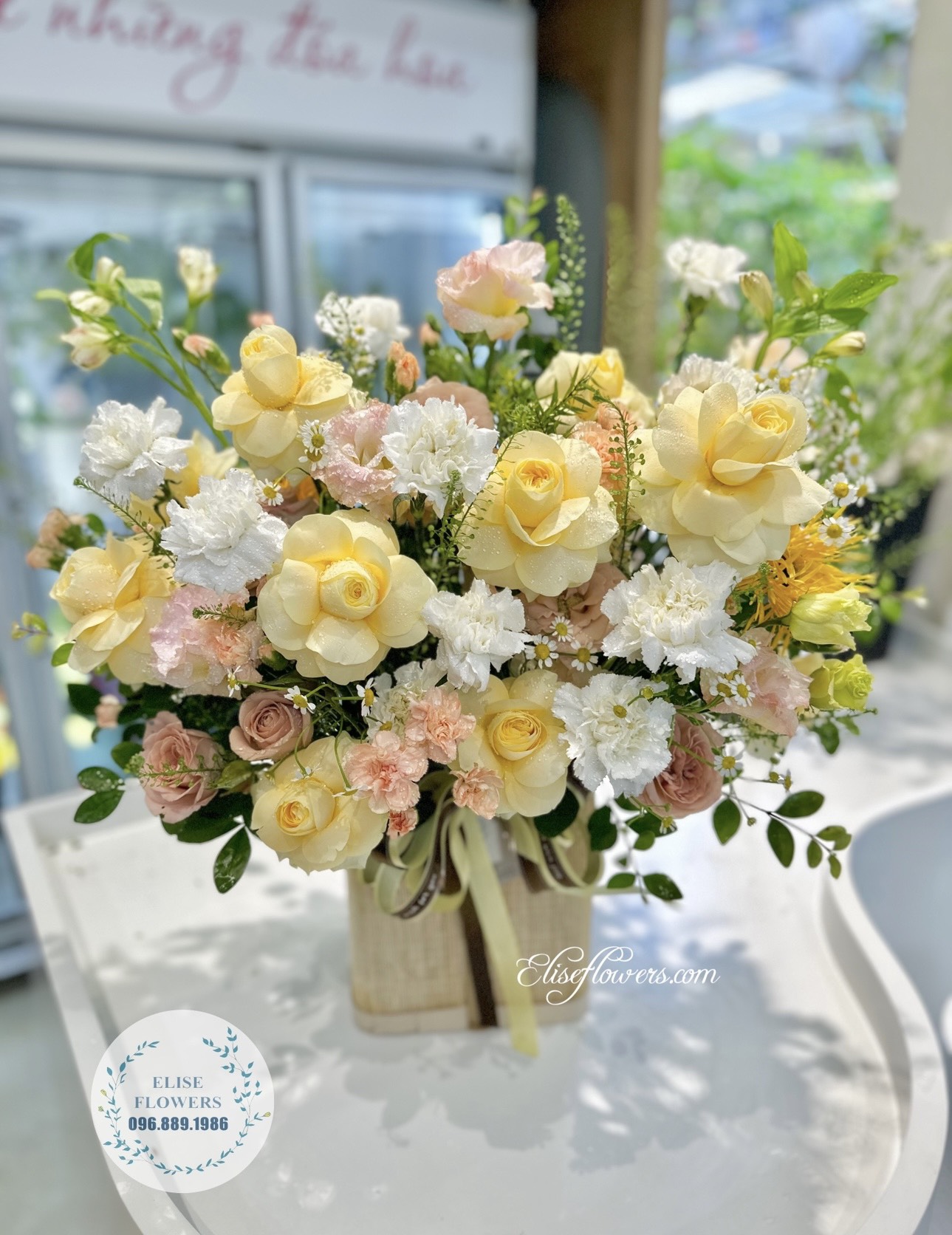 Lẵng hoa tặng sinh nhật bố ở Hà Nội - Lẵng hoa tươi tặng sếp nam, đối tác nam ở Quận Cầu Giấy, Hà Nội