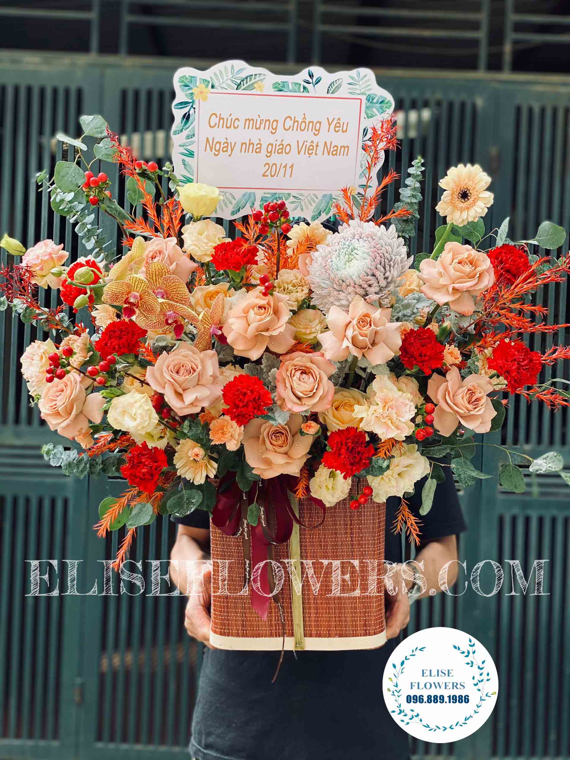 Hoa tặng sinh nhật vợ chồng đẹp  Món quà đầy ý nghĩa cho đôi lứa
