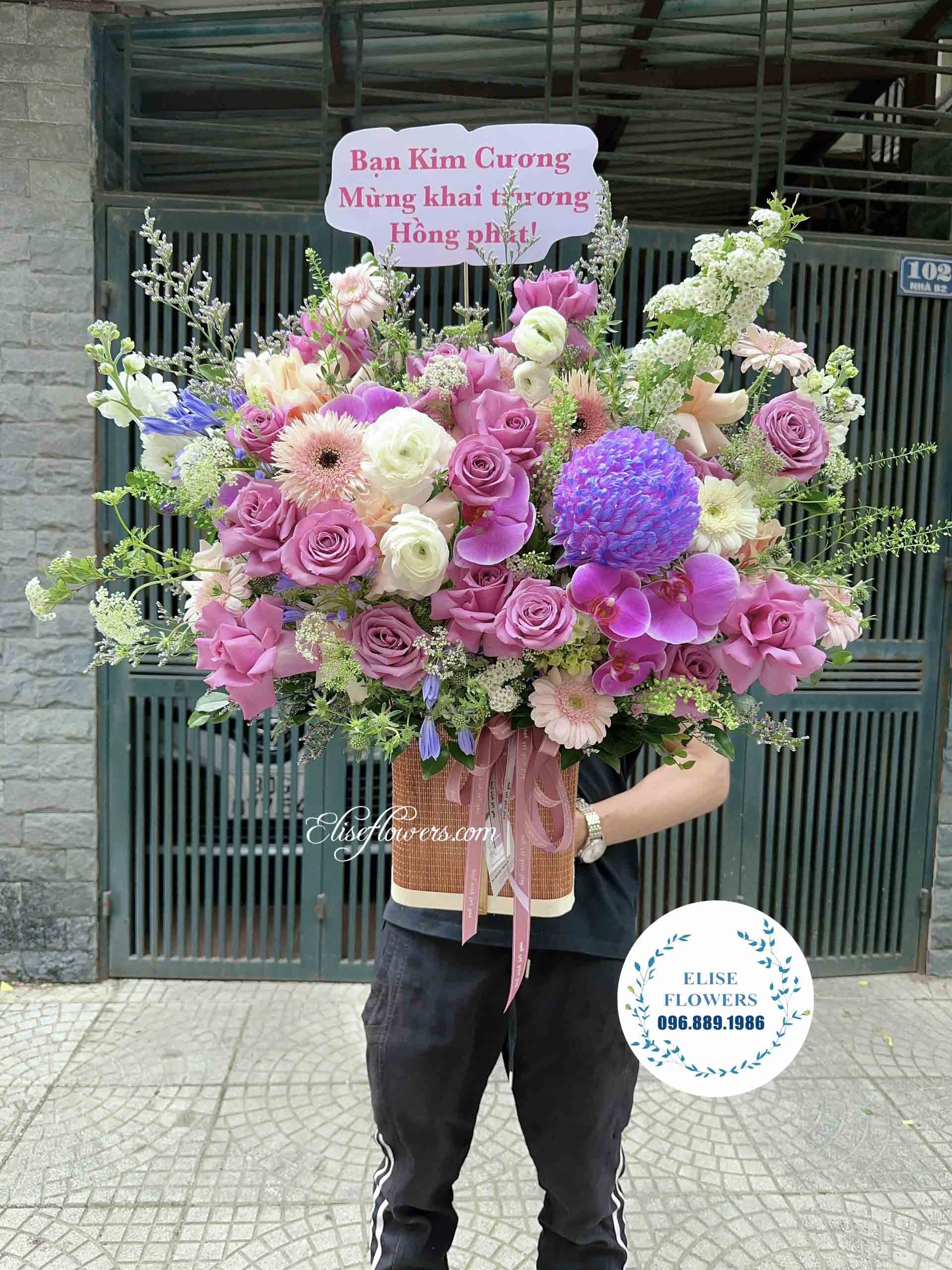 Lẵng hoa chúc mừng sinh nhật mẹ ở Hà Nội. Shop hoa tươi Hà Nội - Elise Flowers