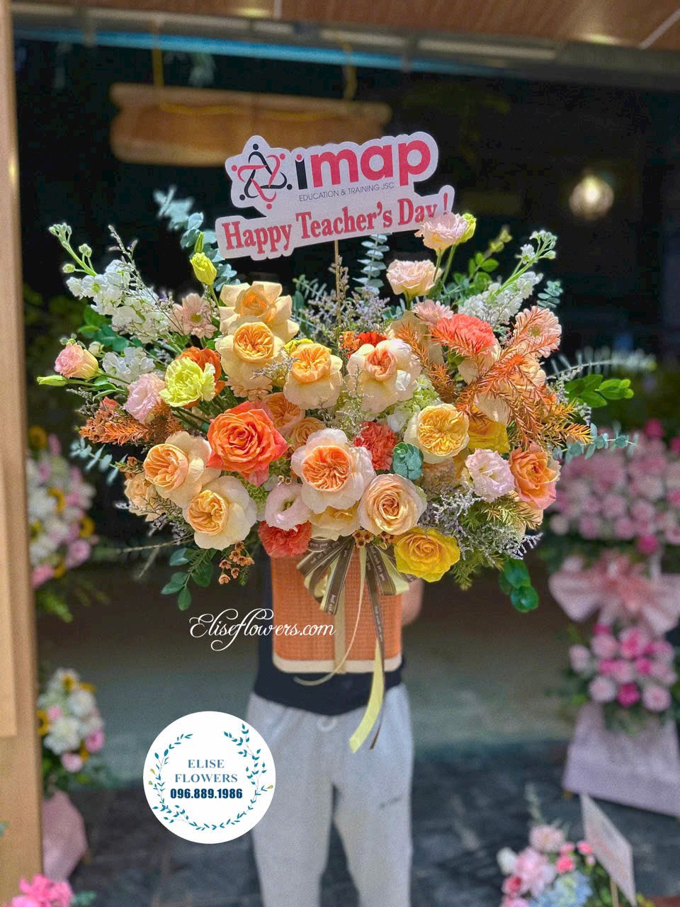 Lang-hoa-de-ban-tone-cam-sang-trong-Hoa-chuc-mung-khai-truong-HOA-TUOI-HA-NOI