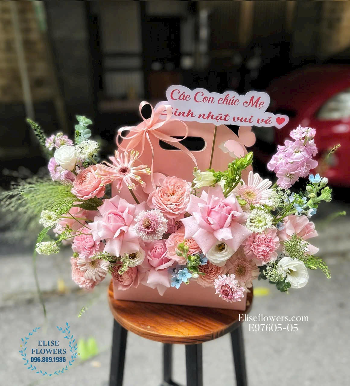 Lẵng hoa nhỏ sinh tặng sinh tặng sinh nhật mẹ yêu