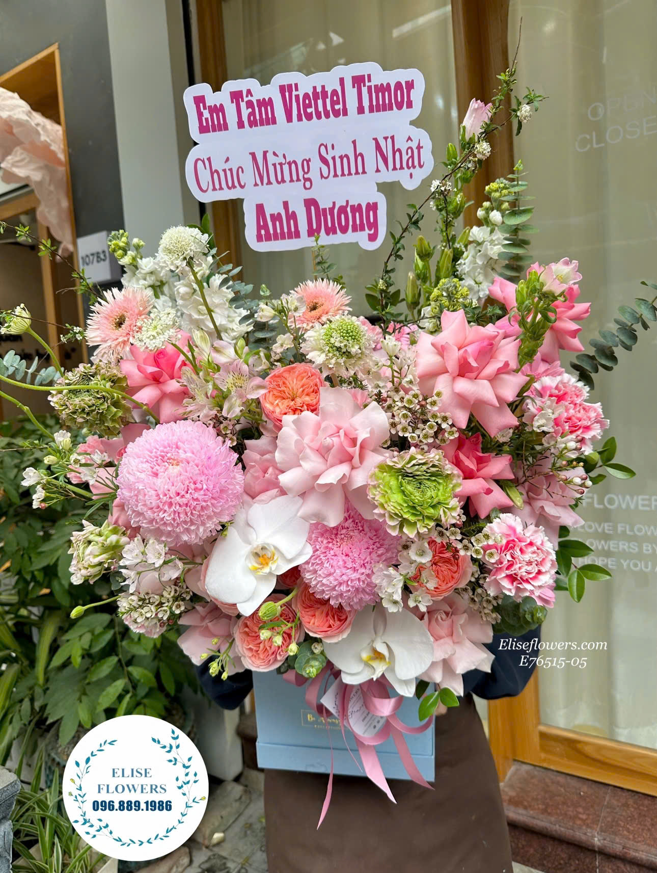 Hoa sinh nhật quận Hoàn Kiếm - Lẵng hoa sinh nhật sếp, đối tác, khách hàng ở quận Hoàn Kiếm.