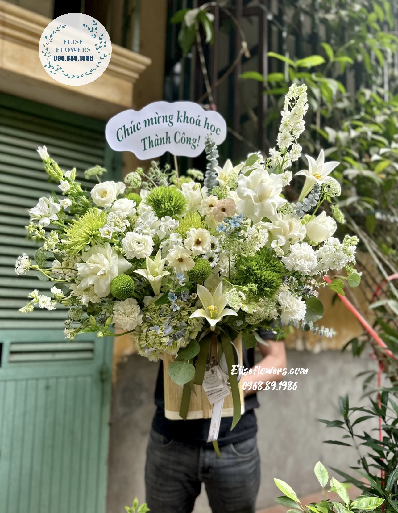 Lẵng hoa tặng sếp nam sang trọng, cao cấp. Lẵng hoa tặng sinh nhật sếp nam sang trọng cao cấp