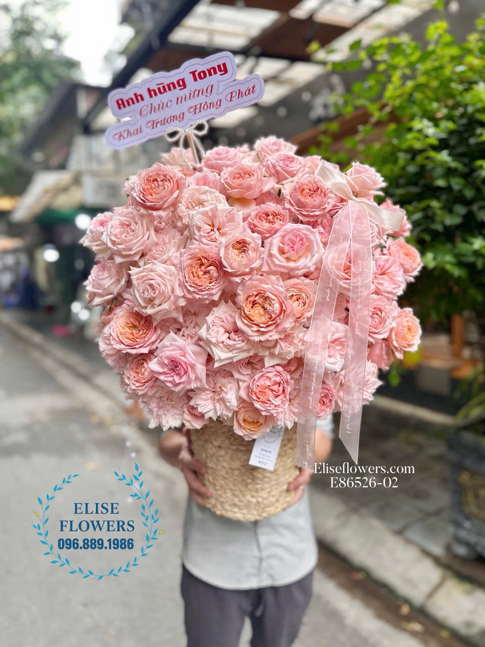Mua lẵng hoa tặng sinh nhật mẹ yêu ở Tây Hồ. Eliseflowers