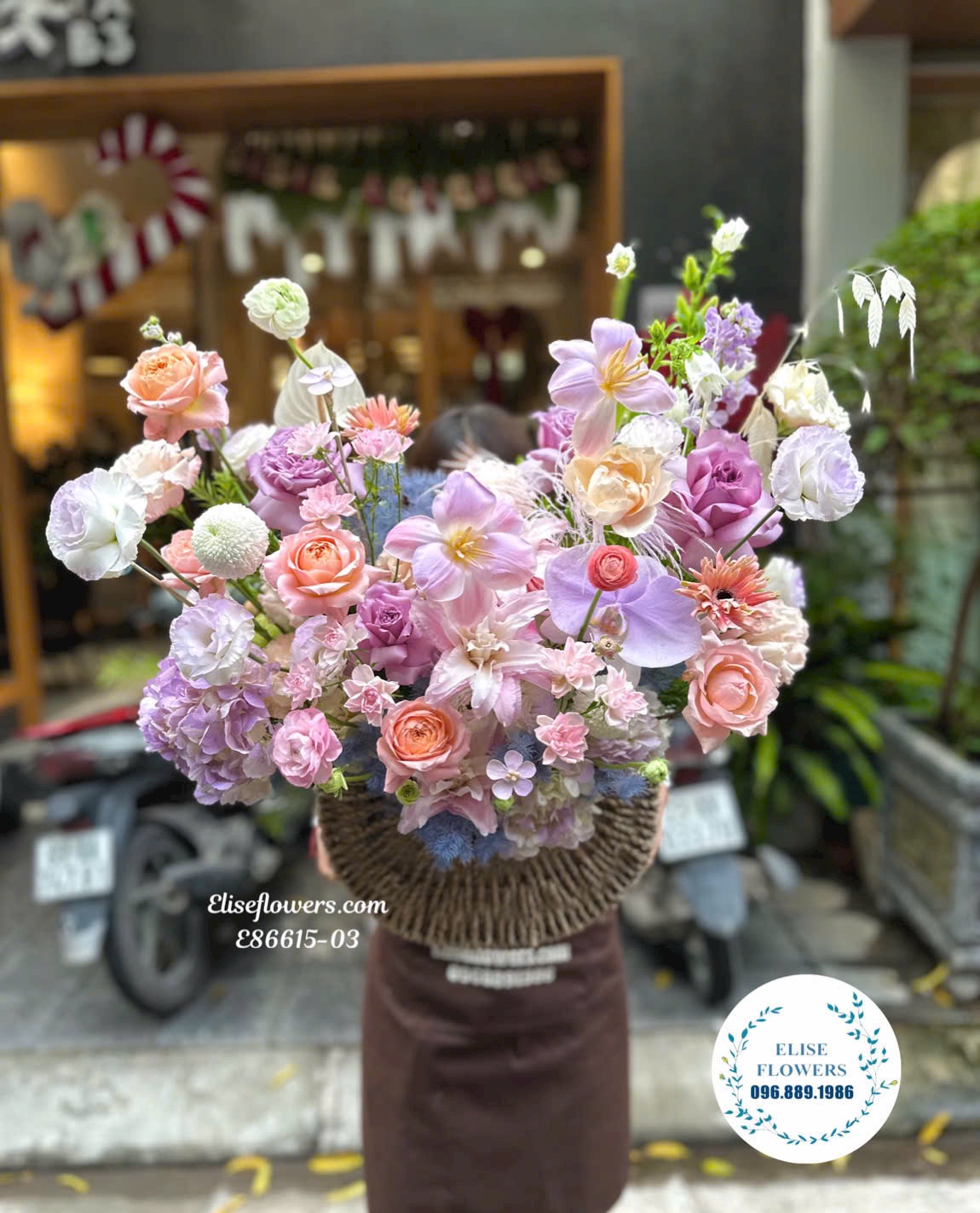 Hoa 20/11 đẹp. Đặt mua lẵng hoa tặng thầy cô. Mua online lẵng hoa chúc mừng giáo viên.