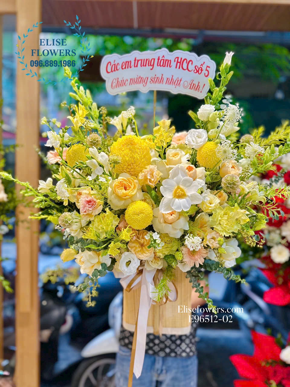 Lẵng hoa tone vàng tặng sinh nhật, khai trương ở Hà Nội