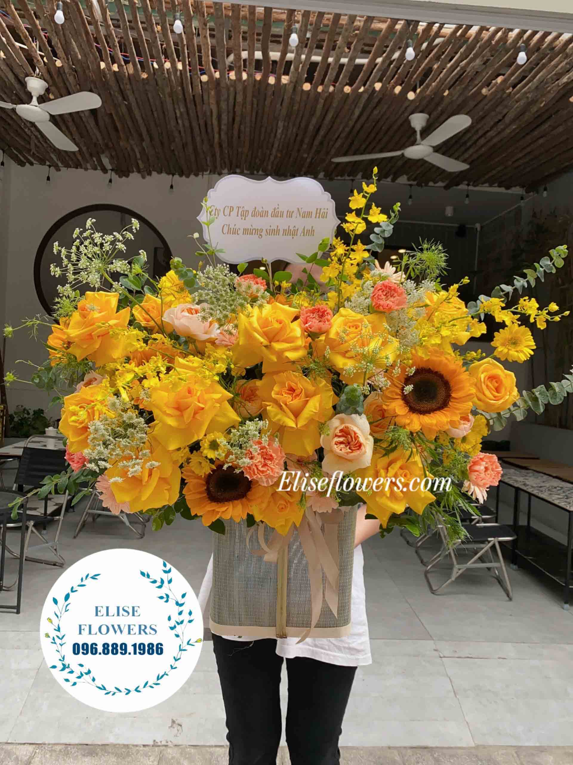 Lẵng hoa chúc mừng khai trương tone vàng đẹp rạng rỡ | Hoa khai trương đẹp ở Hà Nội