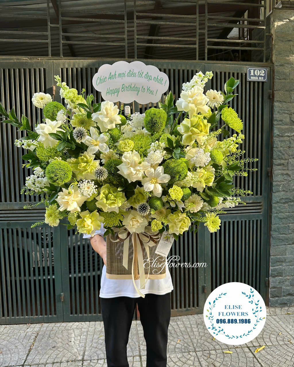Hoa sinh nhật màu xanh lá. Lăng hoa sinh nhật cao cấp tại quận Đống Đa, Hà Nội