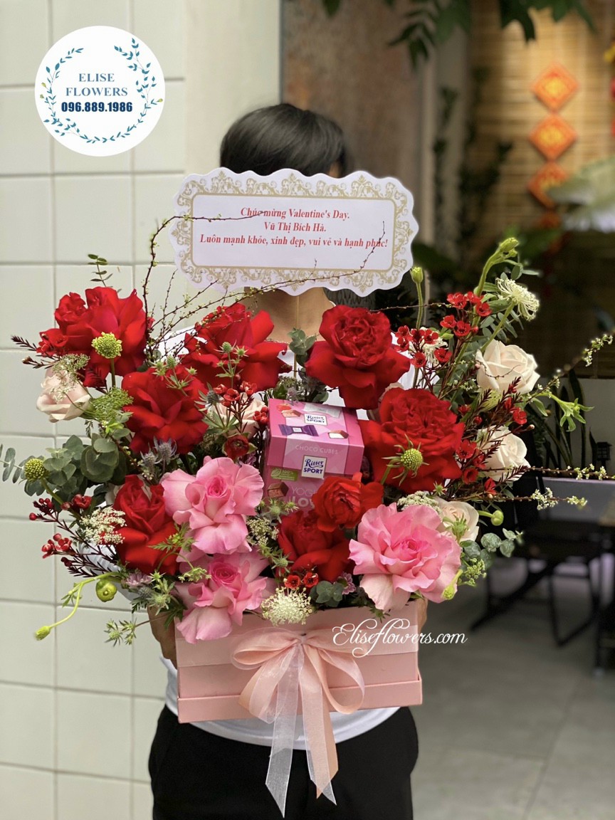 Hộp hoa đẹp | Hộp hoa tình yêu đẹp nhất | Hộp hoa hồng đỏ siêu lãng mạn | Điện hoa Valentines đẹp tại Cầu Giấy - Hà Nội 