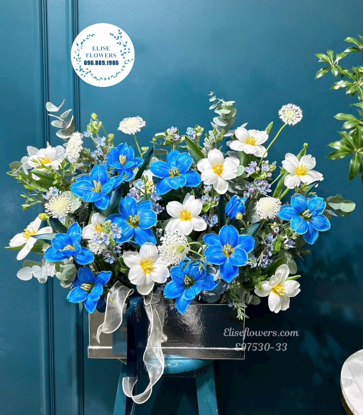 Lẵng hoa đẹp. Mua lẵng hoa sang trọng. Đặt hoa Online ở Thanh Xuân. Lẵng Tulip cao cấp. Điện hoa Hà Nội Eliseflowers