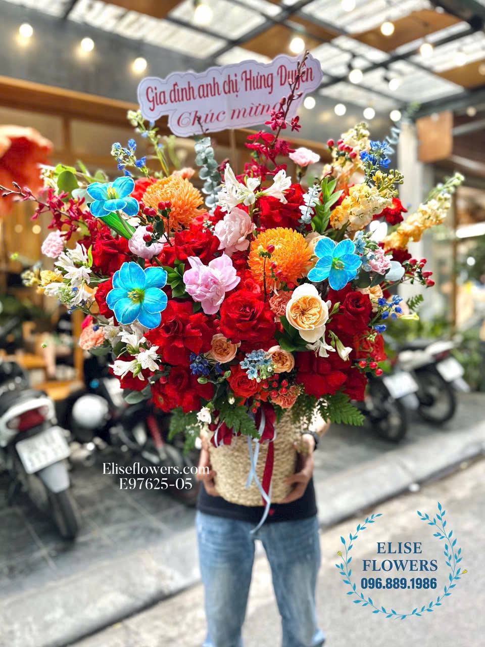 Lẵng hoa chúc mừng kỷ niệm hành lập công ty sang trọng. Điện hoa nhập khẩu Eliseflowers