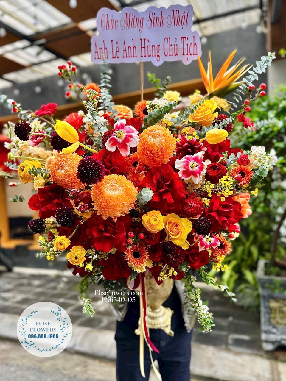 Bình hoa sang trọng tặng sinh nhật. Shop hoa cao cấp - Eliseflowers