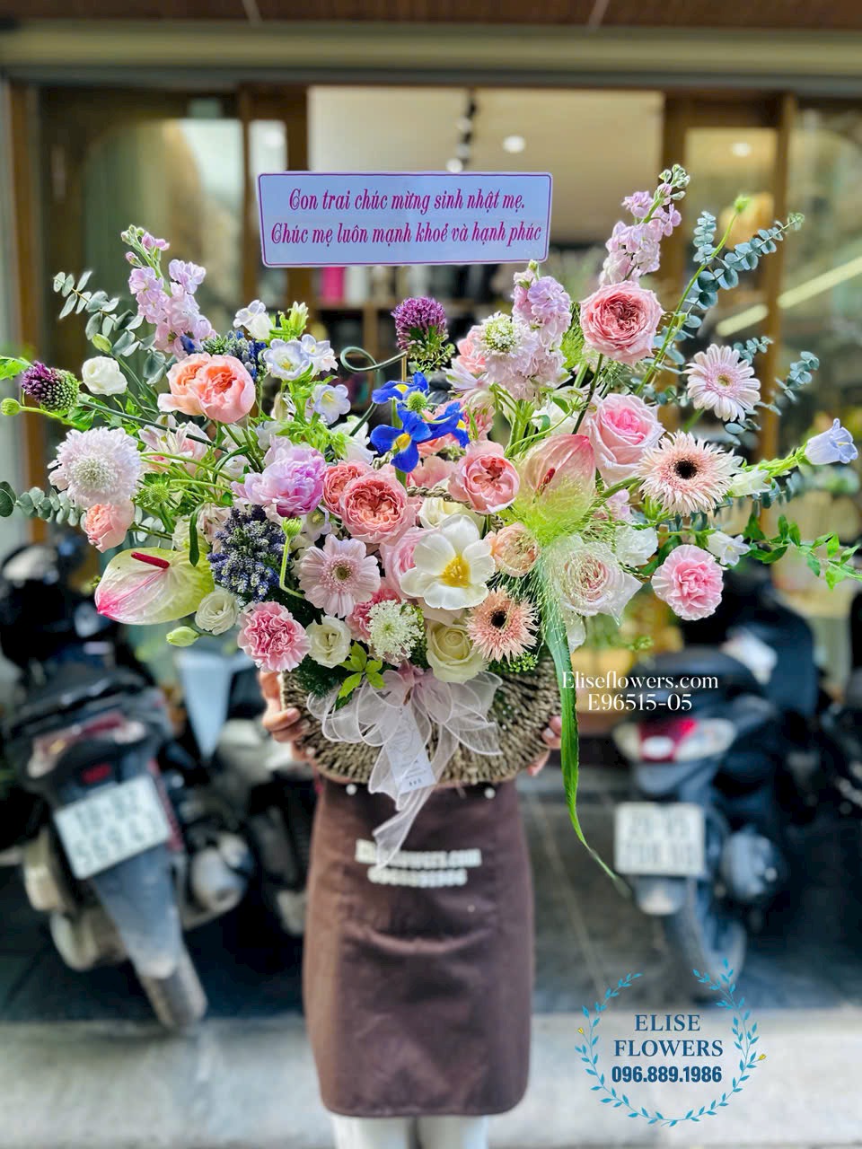 Mua giỏ hoa đẹp, ý nghĩa tặng mẹ tại Hà Đông, Hà Nội. Tiệm hoa sinh nhật Eliseflowers