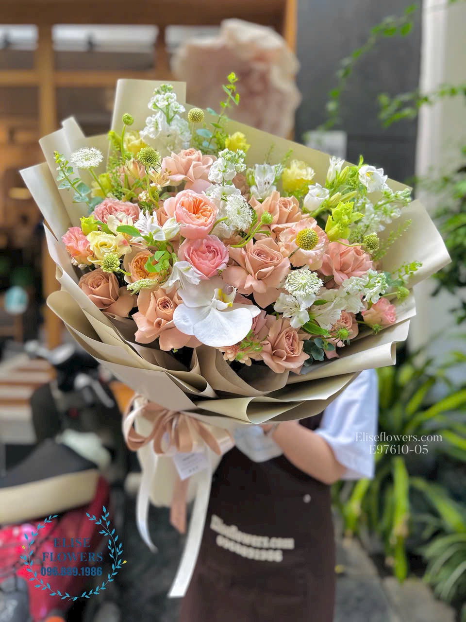 Hoa sự kiện, hội nghị, hội thảo Hà Nội. Bó hoa tặng đại biểu đẹp Eliseflowers.