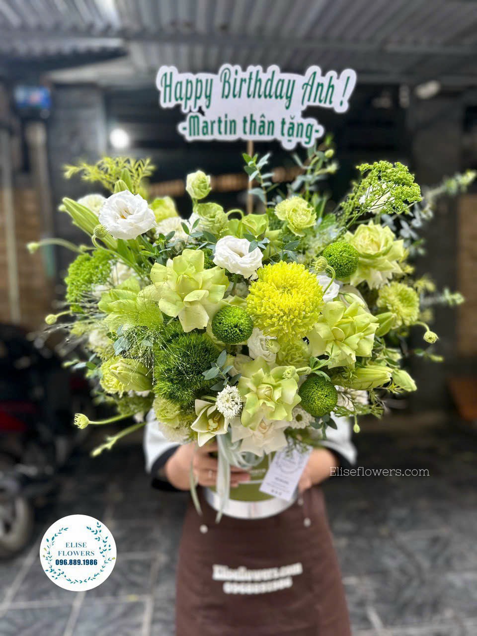 Mua-hop-hoa-chuc-mung-khai-trương-cao-cap-tai-Ha-Noi-Dien-hoa-khai-truong-Ha-Noi