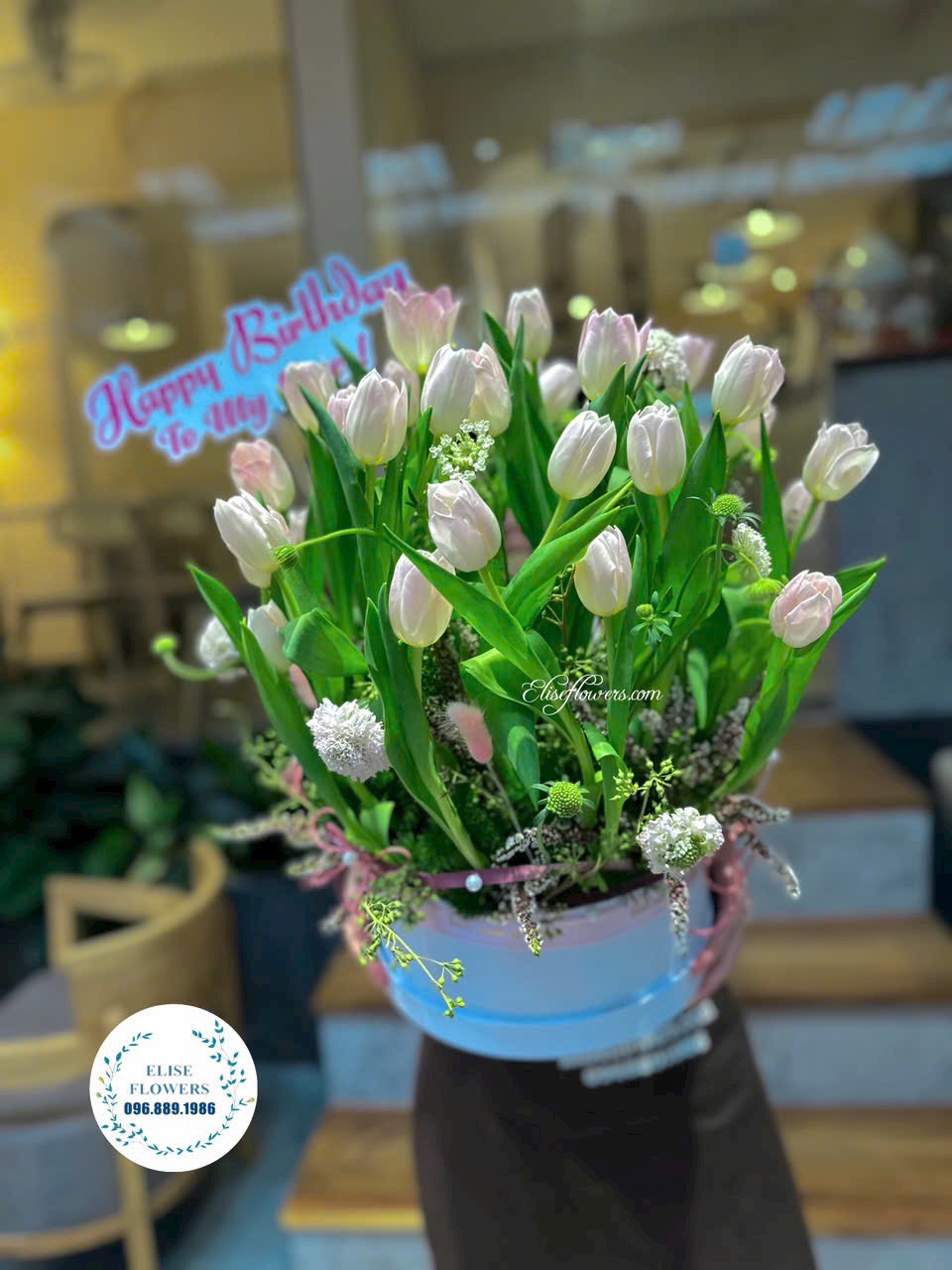 Hộp hoa Tulip tặng sinh nhật cao cấp. Giao hộp hoa Tulip ở Hà Nội