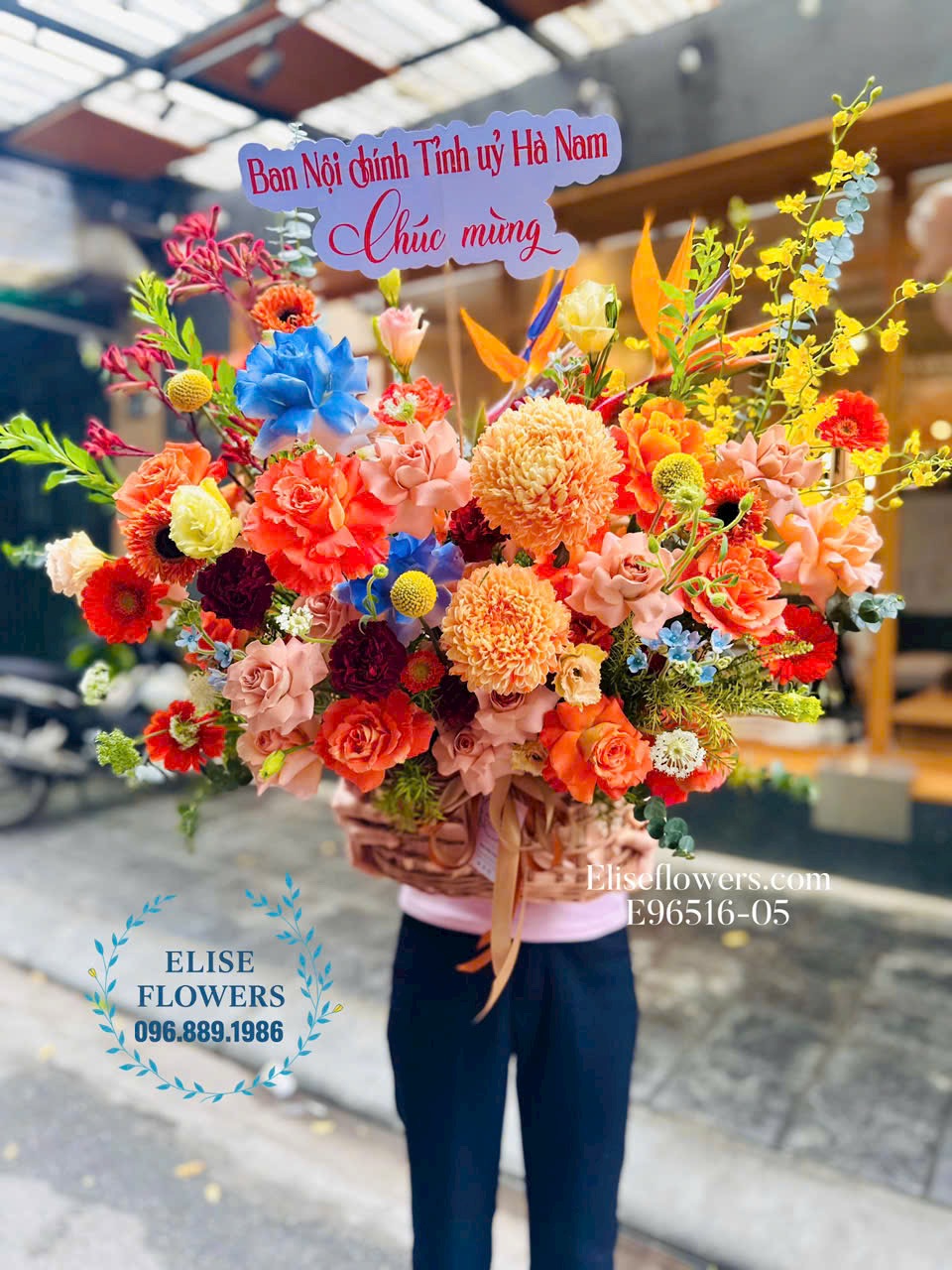 Lẵng hoa tặng nam. Hoa tặng sinh nhật đẹp, rực rỡ. Điện hoa Hà Nội - Eliseflowers