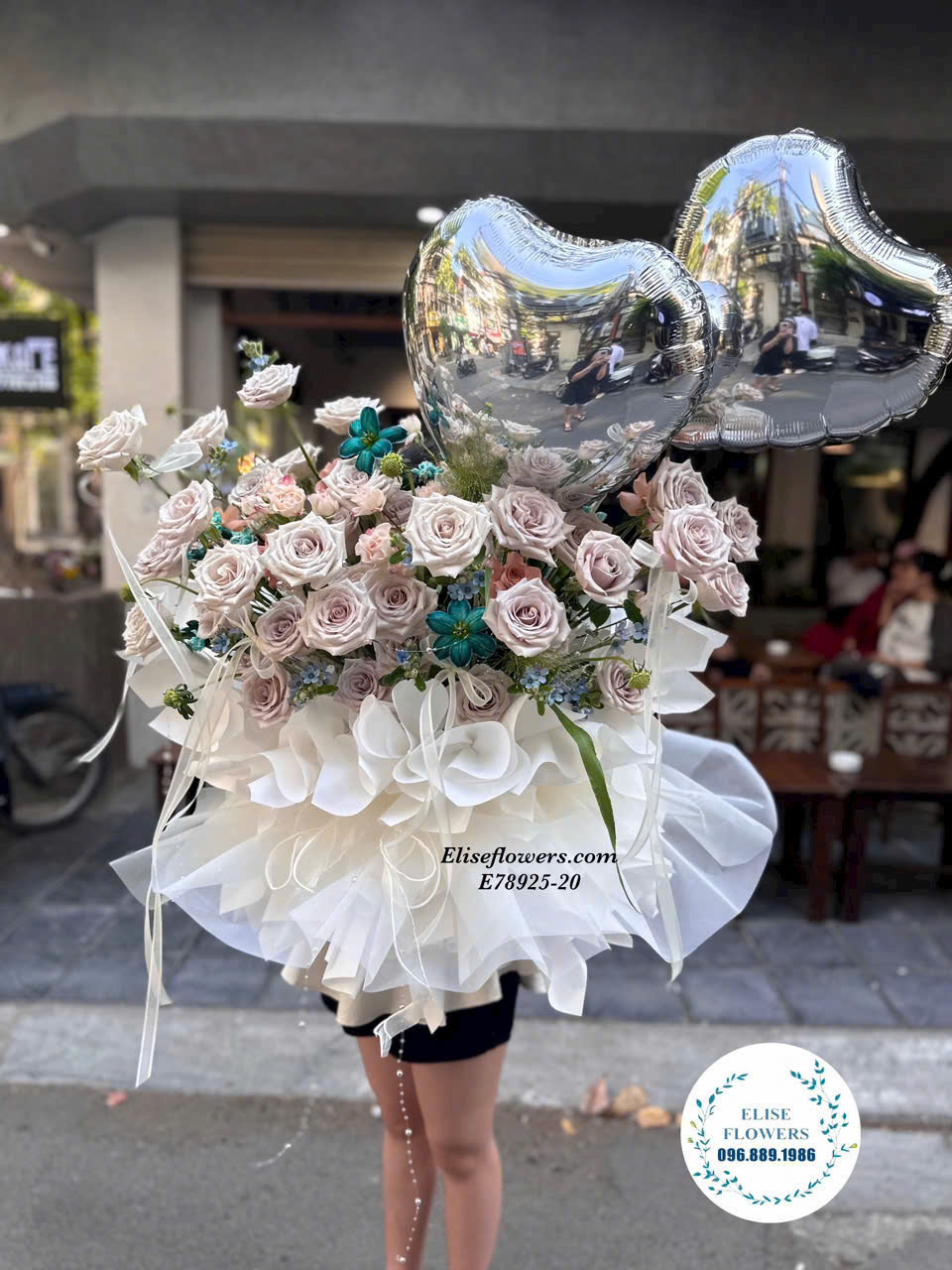 Dịch vụ đặt hoa tặng người yêu nhanh chóng. Giao hoa tặng người yêu ở Hà Nội