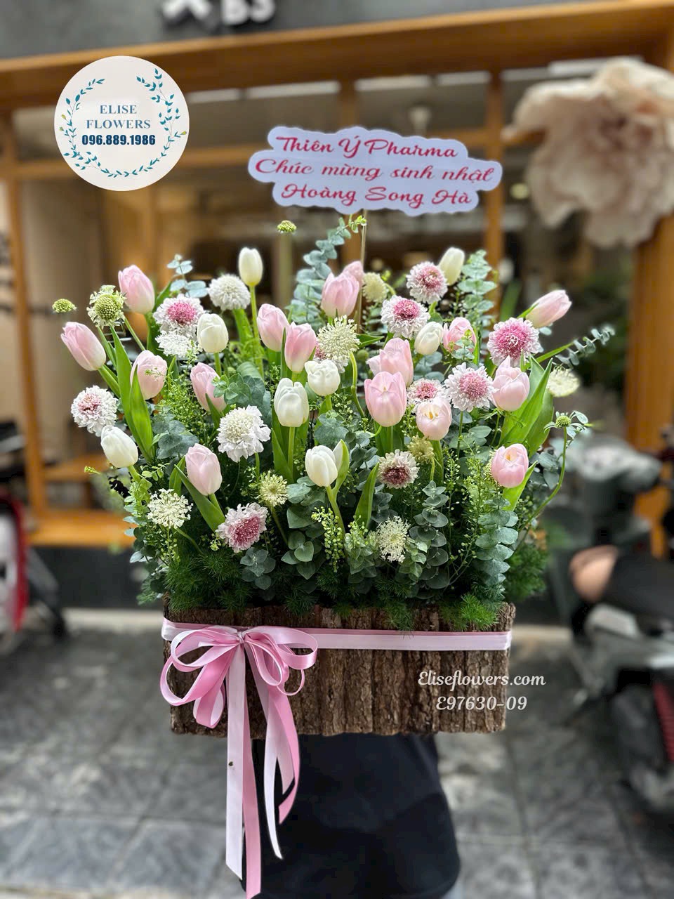 Lẵng hoa tulip đẹp, quà tặng sinh nhật ý nghĩa, hoa tulip mẹ yêu.