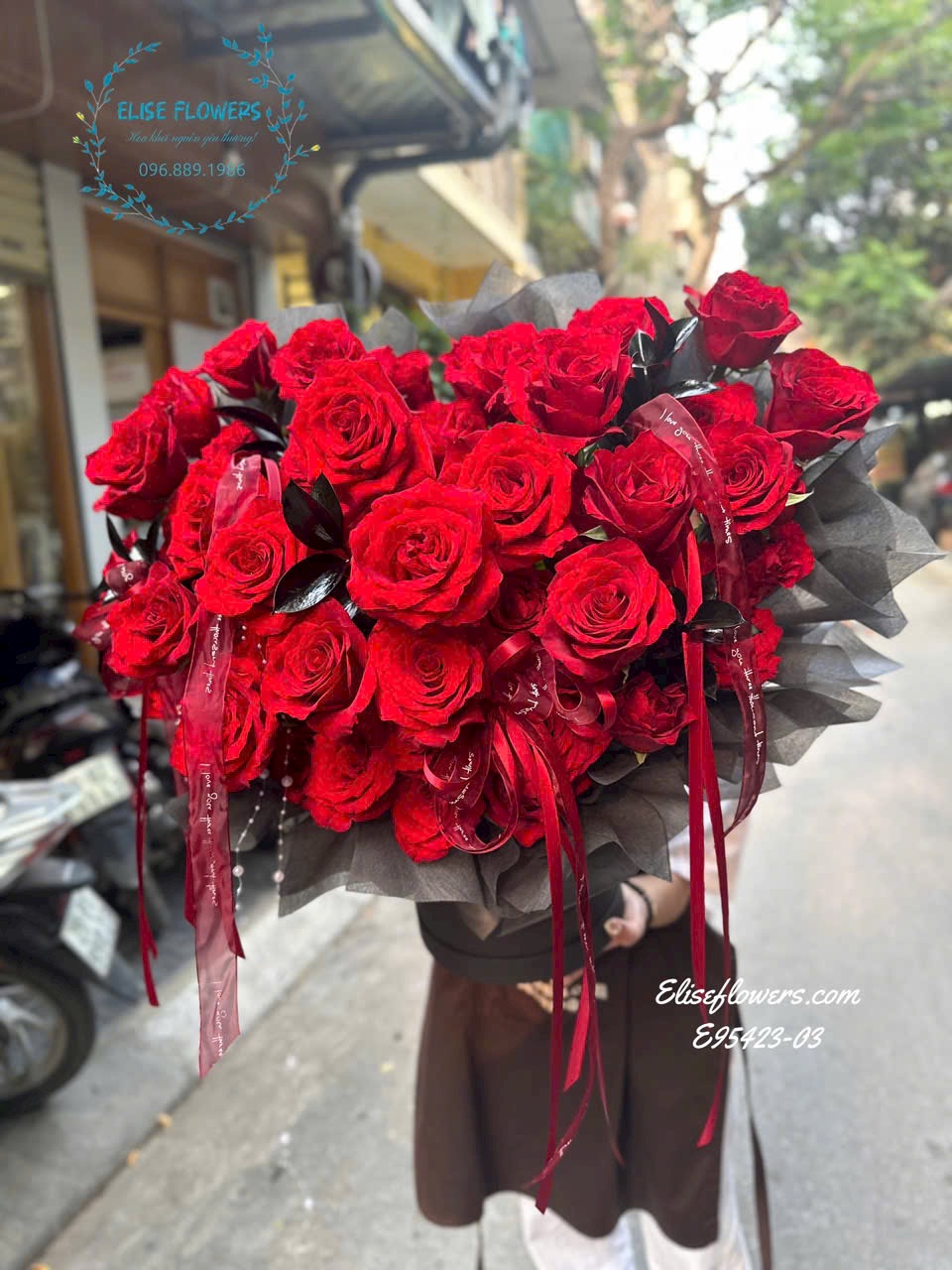 Mua hộp hoa trái tim cao cấp Online. Shop hoa tươi Hà Nội - Eliseflowers.