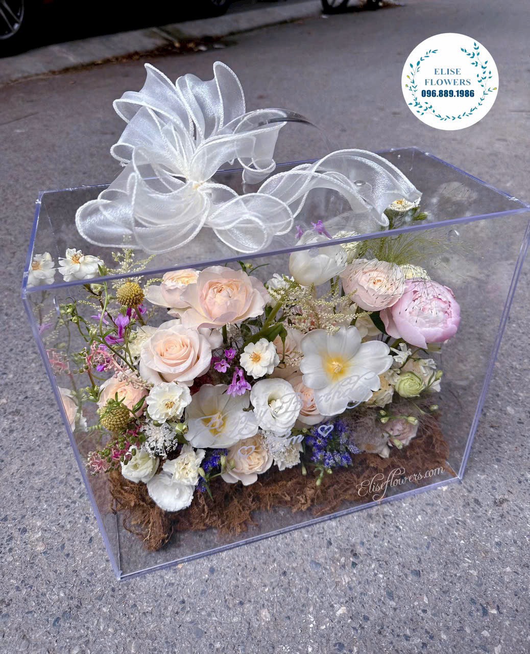 Mua-vali-hoa-sinh-nhat-dep-o-Ha-Noi-Dien-hoa-sinh-nhat-cao-cap-tai-Ha-Noi