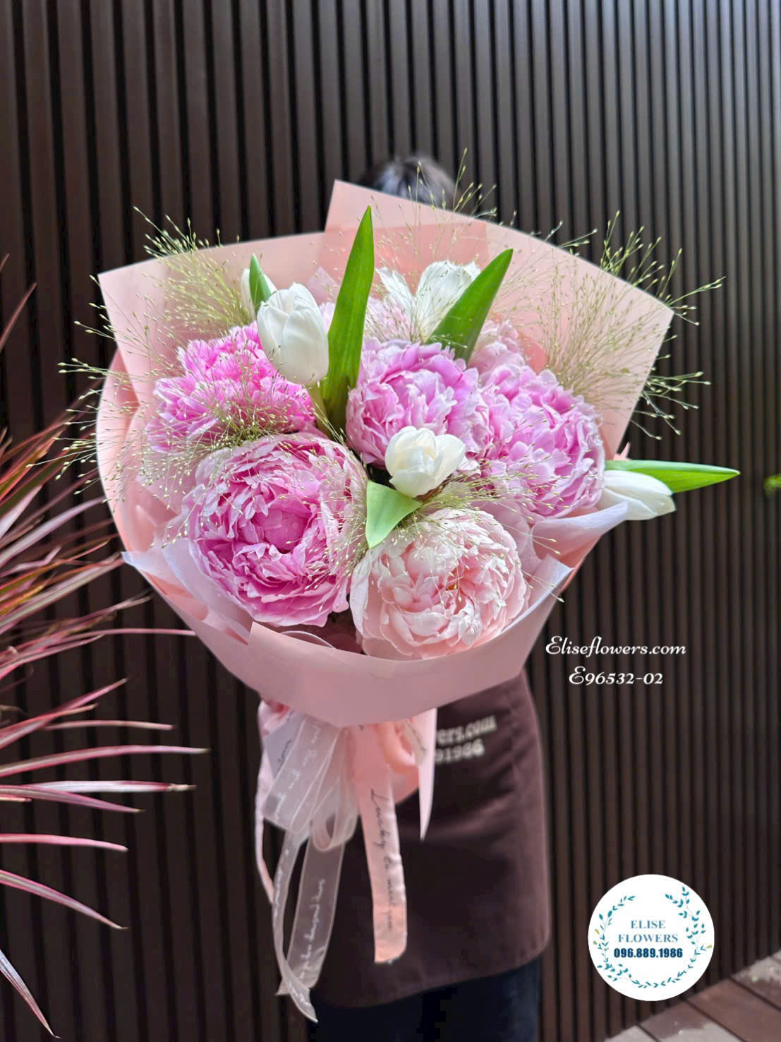 Bó hoa mẫu đơn hồng nhập khẩu cao cấp tại Eliseflowers