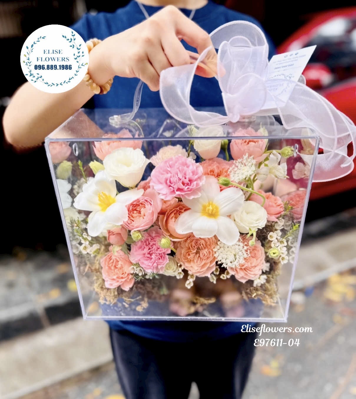 Mẫu Hộp Mica Tone Hồng Cao Cấp Tặng Bạn Gái- Eliseflowers