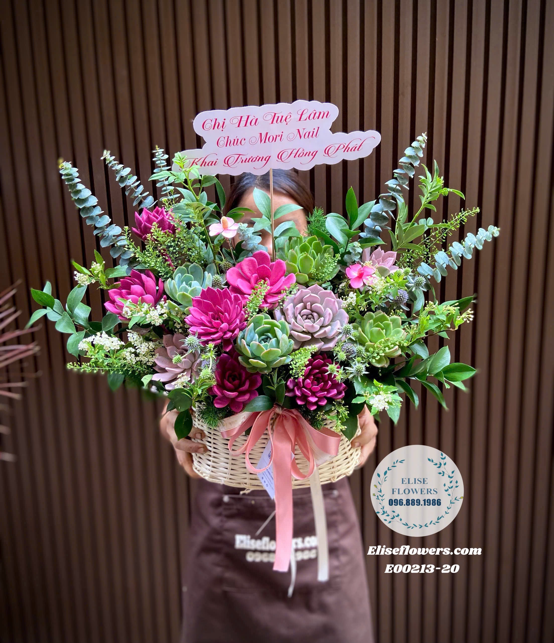 Lẵng sen đá cao cấp chúc mừng khai trương tại Ba Đình| Eliseflowers