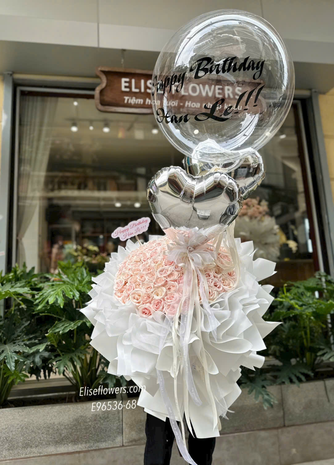 Mẫu Bó Hoa Hồng Cao Cấp Phối Bóng Decor Sang Trọng Tặng Sinh Nhật Vợ Yêu| Eliseflowers