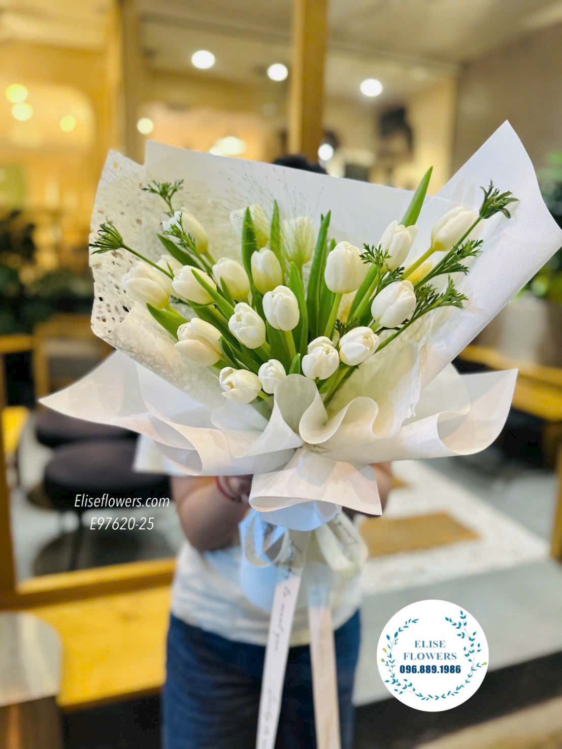 Bó Hoa Tulip Trắng Cao Cấp Tặng Vợ - Biểu Tượng Tình Yêu Thuần Khiết| Eliseflowers
