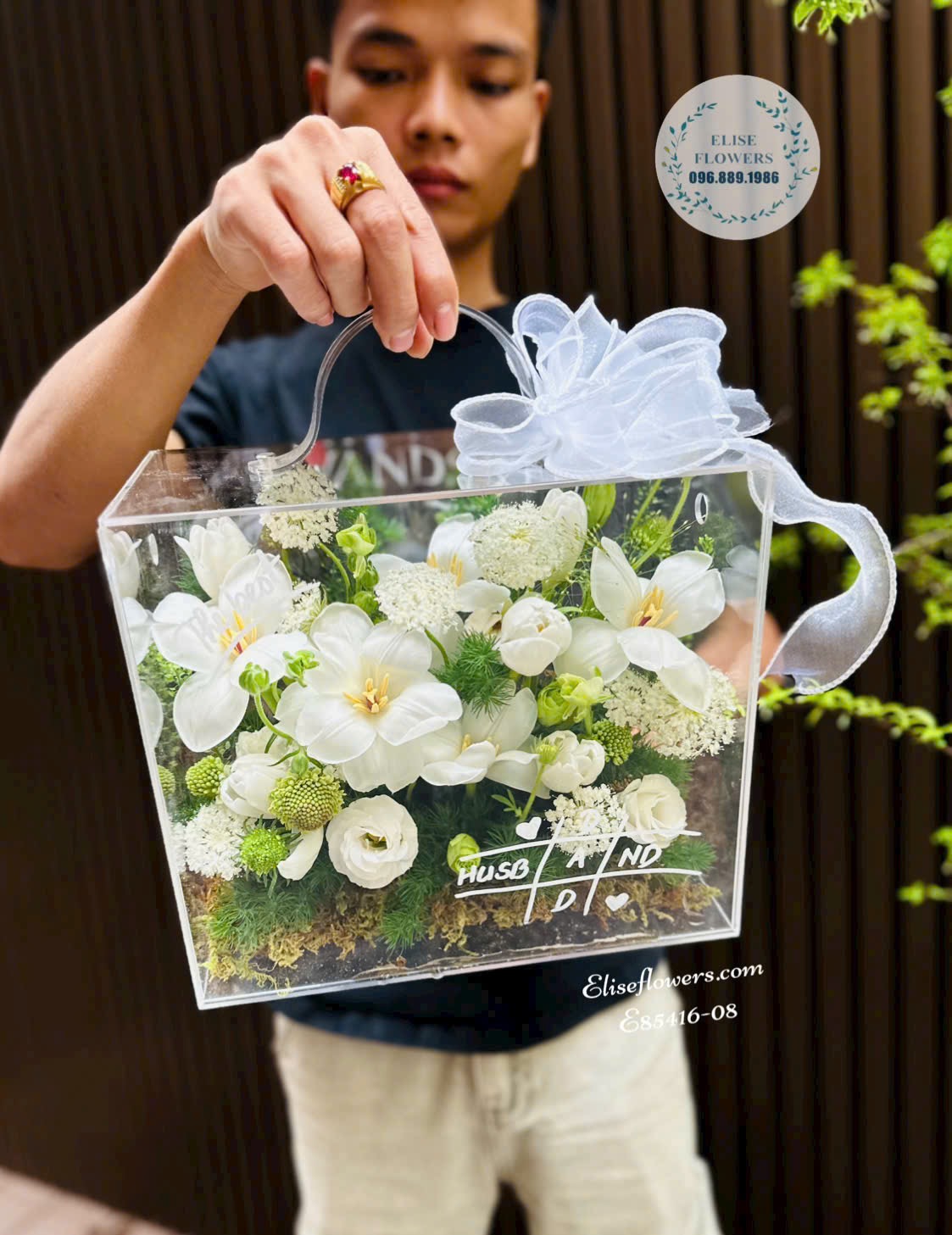 Vali mica hoa nhập khẩu tone trắng cao cấp tại Eliseflowers.